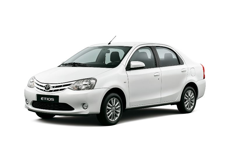 alquiler Toyota Etios